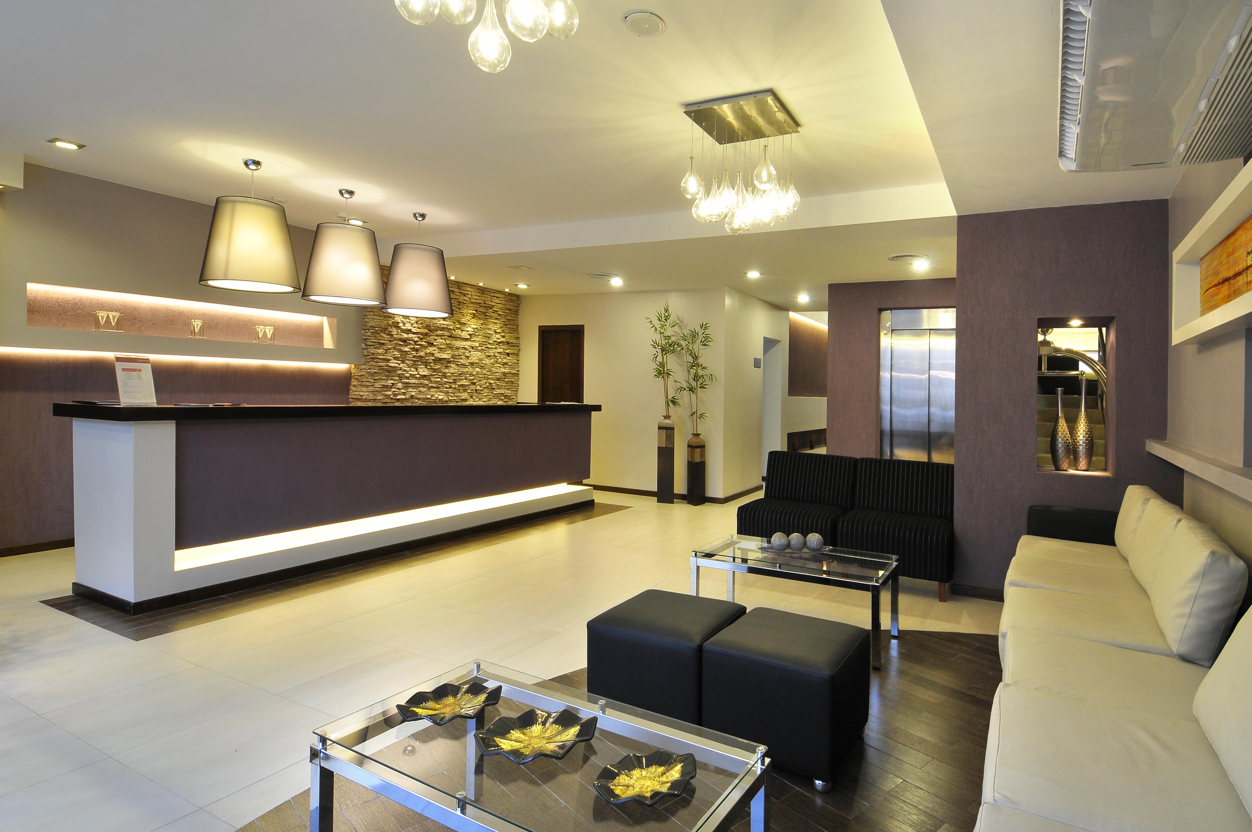 Amerian Hotel